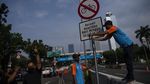 Rambu Jalur Khusus Road Bike di JLNT Casablanca Dicopot