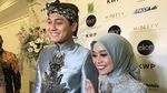 Senyum Semringah Lesti Kejora Pamer Cincin Usai Dilamar Rizky Billar