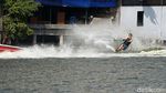Serunya Bermain Ski Air di Saat Pandemi COVID-19