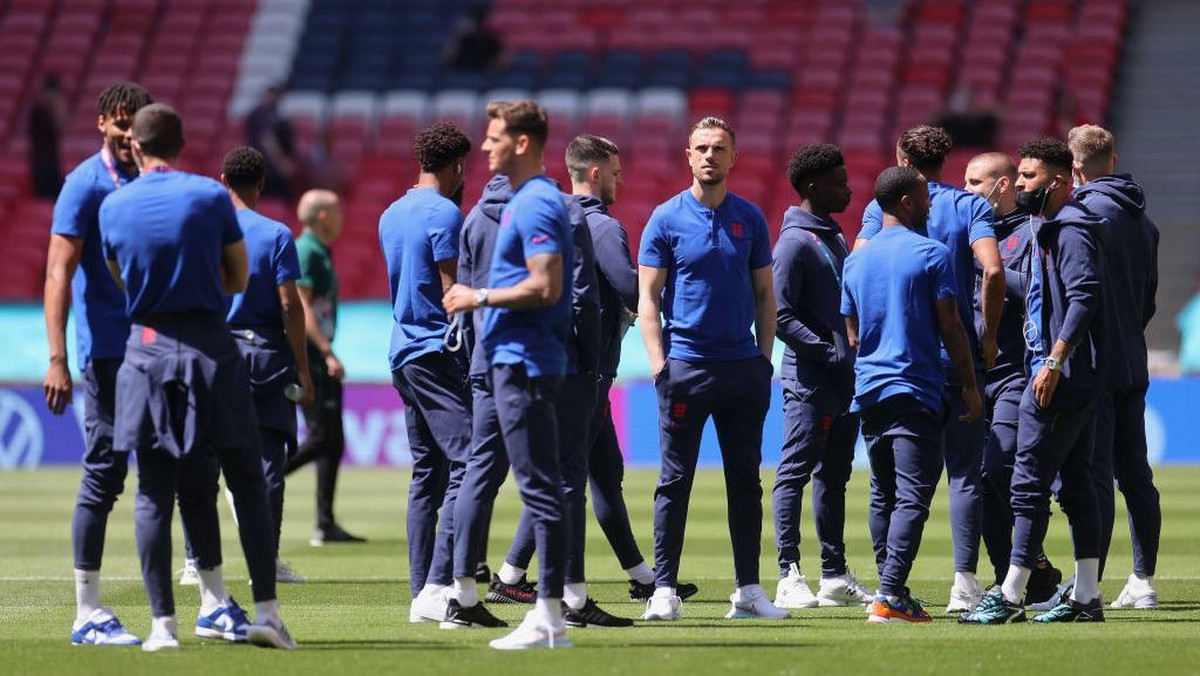 Timnas Inggris bersiap jelang melawan Kroasia. Foto: Getty Images/Carl Recine - Pool