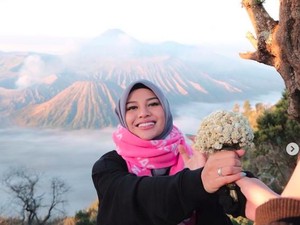 Bunga Edelweis dan 3 Kontroversi Atta Halilintar - Aurel Setelah Menikah