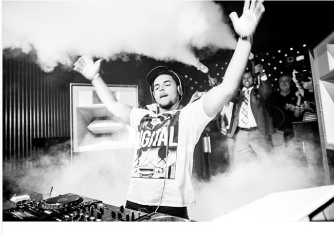 Sebelum menjadi pemancing, Connor adalah seorang DJ yang sudah melanglang buana ke berbagai pertunjukkan internasional. Bayarannya pun cukup fantastis US$ 10 ribu untuk dua jam menghibur. Foto: Instagram