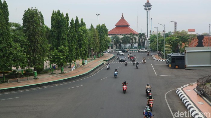 Suasana  Kudus pada hari pertama Di Rumah Saja, Senin (14/6/2021).