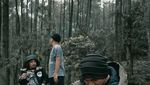 Keseruan Anji Saat Camping hingga Ngopi Sambil Diskusi di Kafe