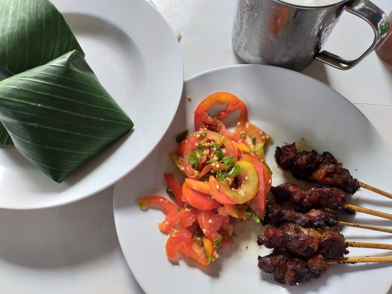 KA Walahar dan sate maranggi