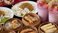 Ada berbagai macam sushi dengan harga terjangkau berbagai macam menu frappe, kopi kekinian dan minuman segar lainnya. Bahkan untuk anak-anak juga ada menu gelato, berbagai macam varian Foto: Hilda Meilisa Rinanda