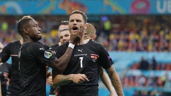 Detik-detik Arnautovic Cetak Gol lalu Dicekik Kapten Sendiri