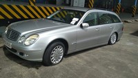 Kalau ingin melihat langsung mobil Mercedes-Benz E 270 CDI S211 yang akan dilelang, kamu bisa mendatangi Tempat Penimbunan Pabean (TPP) PT Multi Sejahtera Abadi, Jl. Cakung Cilincing Pal II, Kec. Cilincing, Jakarta Utara.  Foto: Lelang.go.id