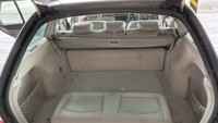 Sekilas tentang Mercedes-Benz E 270 CDI S211 yang dilelang, mobil ini diproduksi oleh Mercy sejak 2003 sampai 2005. Mengusung tipe bori station wagon atau estate, Mercedes-Benz E 270 CDI S211 memiliki kapasitas tempat duduk untuk lima orang dengan lima pintu. Foto: Lelang.go.id