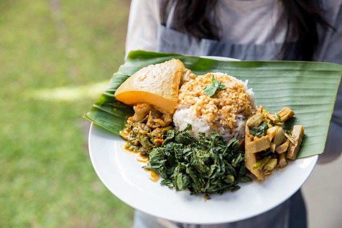 20 Nasi Padang Rp 20 Ribuan Ada di Sini