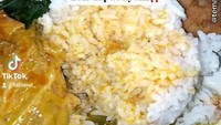 Nasi Padang Duo Bundo di Semarang juga menawarkan paket Rp 10 ribu. Tersedia menu olahan ayam, ikan, daging lengkap dengan aneka sayur. Foto: TikTok @fatinnat_