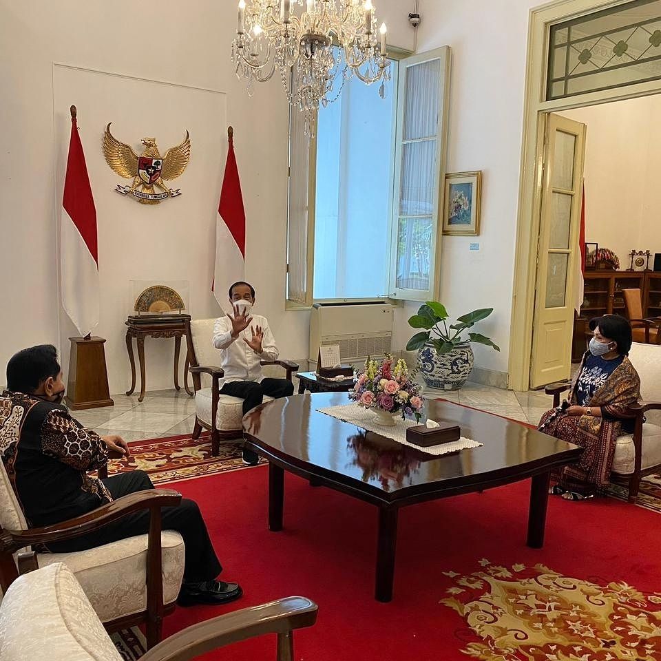 Pertemuan Hendropriyono dan Istri dengan Presiden Jokowi di Istana