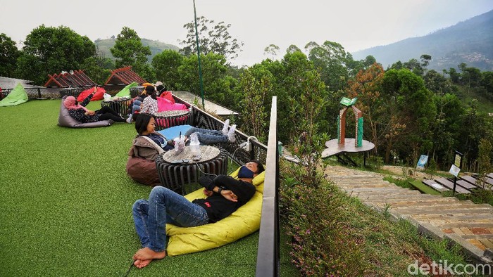 Pesona Jawa Barat memang tak pernah habis. Di Cicalengka ada wisata sunnah rosul yang bisa dijelajahi.