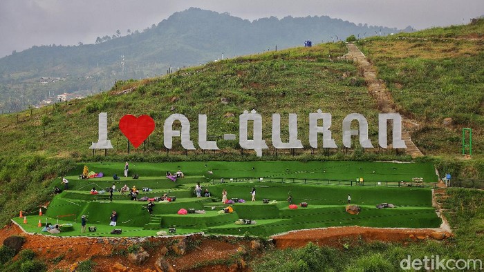 Pesona Jawa Barat memang tak pernah habis. Di Cicalengka ada wisata sunnah rosul yang bisa dijelajahi.