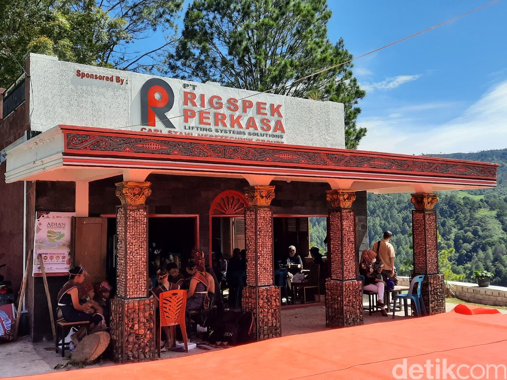 Rest Area Adian Nalambok