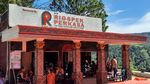 Potret Rest Area dengan Pemandangan Danau Toba