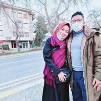 Nama Ghaida Tsurayya tentu sudah tak asing di kalangan wanita muslimah. Belakangan ia menjadi perbincangan publik karena beredar status Facebook dari putra Aa Gym, Muhammad Ghaza Al Ghazali. Isinya adalah tentang sikap Ghaida yang disebut telah membentak ibunya, Teh Ninih. Foto: Dok. Instagram @gdaghaida.