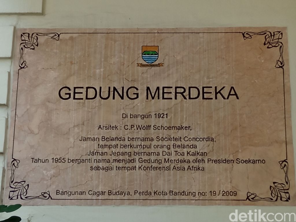 Walk Tour Cerita Bandung