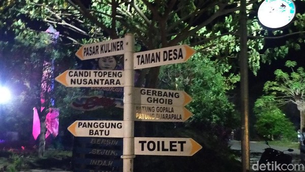 Selain ada danau buatan dan jembatan yang dibangun megah dan dilengkapi dengan wahana air, ada juga museum yang dilengkapi biorama para pekerja tambang, serta rumah-rumah adat dan yang lainnya. (Deny Prastyo Utomo/detikTravel) Selain ada danau buatan dan jembatan yang dibangun megah dan dilengkapi dengan wahana air, ada juga museum yang dilengkapi biorama para pekerja tambang, serta rumah-rumah adat dan yang lainnya. (Deny Prastyo Utomo/detikTravel)