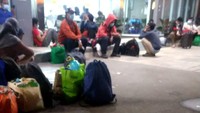 Pada saat lonjakan kasus Omicron, pasien sempat mengantre masuk ke Wisma Atlet Kemayoran. Pada Februari 2022, keterisian RSDC Wisma Atlet mencapai 68%. Hingga saat itu, total pasien di Wisma Atlet berjumlah 5.588 pasien dengan bed occupancy rate atau BOR mencapai 68 persen dari total tempat tidur 8.173. Sisa tempat tidur berjumlah 2.685. Dimas Adhitya Dwidaswara/detikcom
