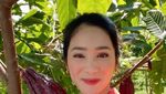 Cantiknya Bunga Zainal Saat Afternoon Tea hingga Ngopi
