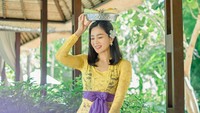 Lewat keterangan dari Bunga Zainal, dirinya masih merasa sakit di bagian perut dan mengalami demam dan mual. Namun kondisinya cukup baik. (Foto: dok. Instagram @bungazainal05) 
