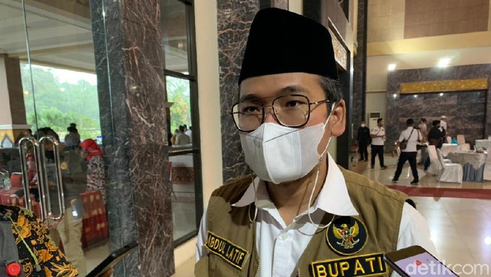 Bupati Bangkalan R Abdul Latief Imron