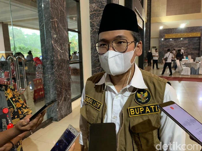 Bupati Bangkalan R Abdul Latief Imron