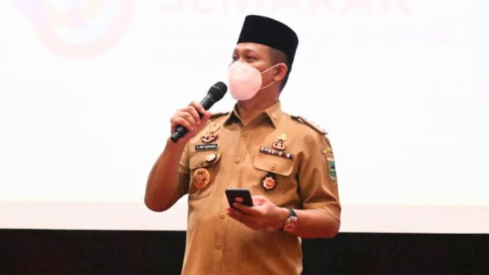 Bupati Kebumen Arif Sugiyanto