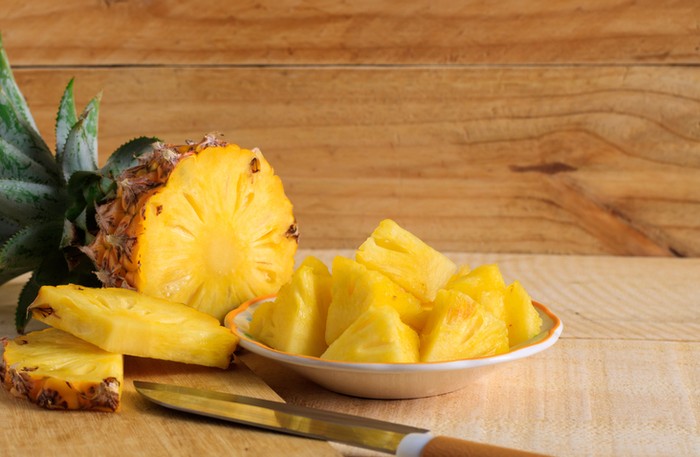 Cara memilih, memotong, dan menyimpan nanas yang benar