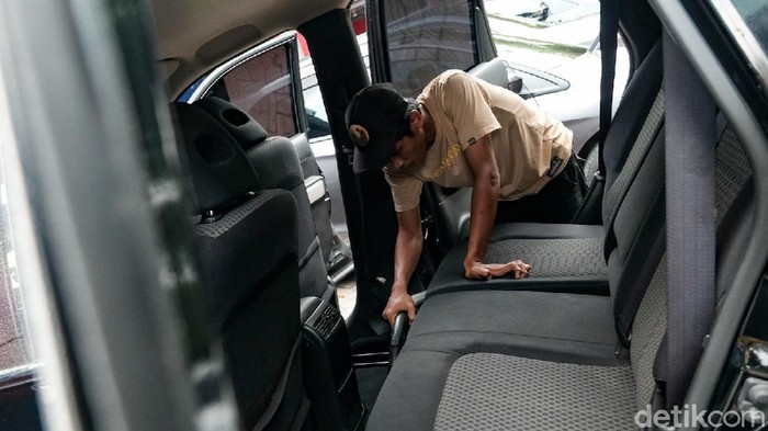 Pemerintah memperpanjang pemberian diskon 100% pajak penjualan atas barang mewah (PPnBM) untuk mobil di bawah 1.500 cc. Hal ini tidak mengusik penjual mobil bekas untuk saat ini.