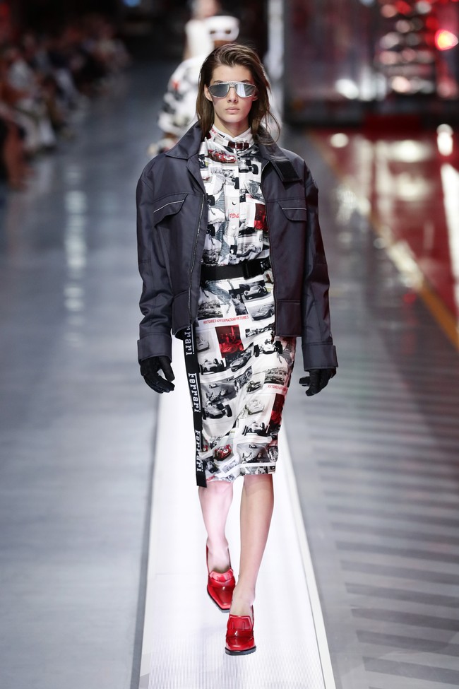 Bekerjasama dengan desainer Rocco Iannone, Ferrari menawarkan pilihan busana luxury-streetwear dalam estetika athleisure nan kekinian yang terbuat dari material berkualitas premium.  Foto: dok. Getty Images/Vittorio Zunino Celotto.