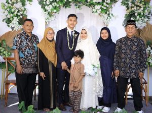 Viral Pengantin di Garut Nggak Terima Amplop Kondangan Tapi Bagi-bagi Amplop