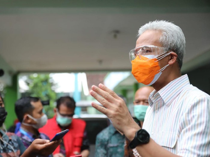 Gubernur Jateng Ganjar Pranowo saat sidak di RSUD Kartini Jepara, Selasa (16/5/2021).