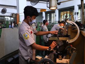 Sektor Industri Mampu Cetak Puluhan Ribu Tenaga Kerja Selama 2023, Begini Datanya