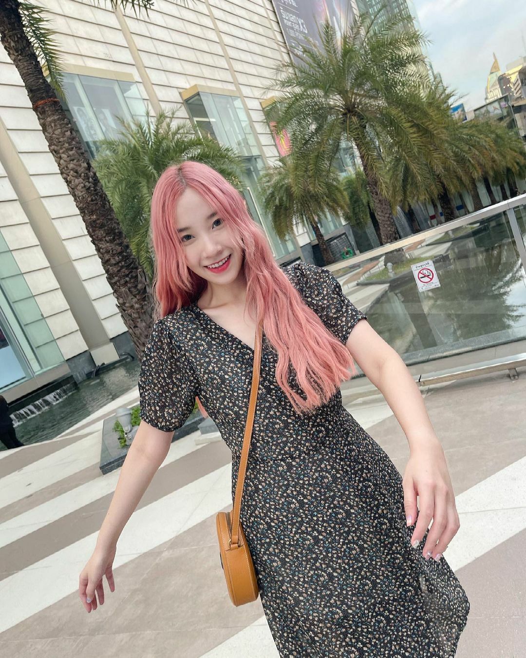 Intip OOTD Buat Musim Panas dari 5 Artis Thailand yang Imut Ini!