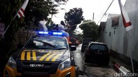 Kepala Desa Karanggeneng, Kecamatan Boyolali Kota, Suparji, mengatakan di Perumahan BSP II, RT 01/11, terdapat 17 warga yang dinyatakan rpositif COVID-19. Satu di antaranya menjalani perawatan di rumah sakit.