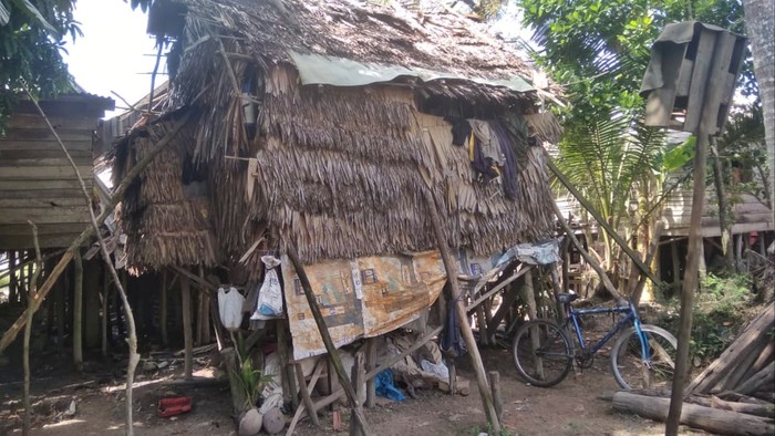 Kandang ayam tempat pasutri lansia tinggal 7 tahun di Sumsel