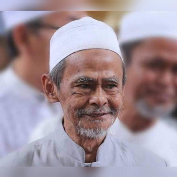 kh nawawi sidogiri