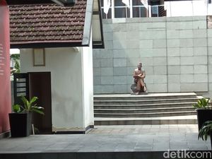 Cuma Sebesar Kamar Mandi, Ini Kamar Penjara Sukarno di Bandung
