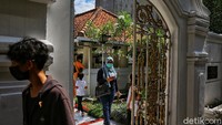 RA Wiranatakusumah merupakan Bupati Kabupaten Bandung yang ke-6 (1794-1829). Sebagai pendiri Kota Bandung, ia mengubah kawasan hutan dan rawa menjadi pusat kota.  