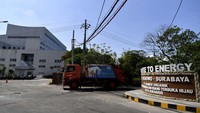 Pada 2015, Pemkot Surabaya bekerja sama dengan PT. Sumber Organik mulai mengembangkan pengelolalahan sampah menjadi listrik dengan menggunakan metode Gasification Power Plant dengan target pada 2020 melalui metode tersebut sudah dapat mengolah sampah menjadi listrik.   