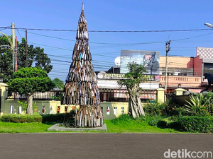 Cuma di Cianjur! Monumen Knalpot Bising Korban Tilang