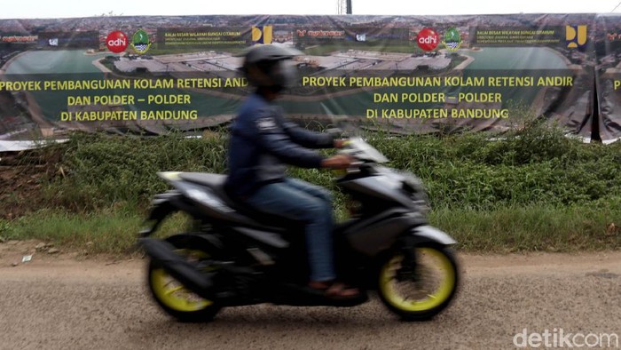 Progres Terkini Proyek Kolam Retensi Andir, Solusi Banjir Bandung Selatan Banjir akibat luapan Sungai Citarum masih menghantui warga Bandung Selatan, seperti warga Baleendah, Dayeuhkolot dan Bojongsoang.