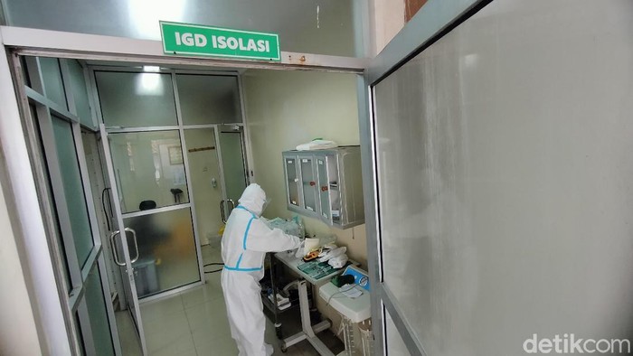Ruang isolasi COVID-9 di RS Kuningan Ruang isolasi COVID-9 di RS Kuningan
