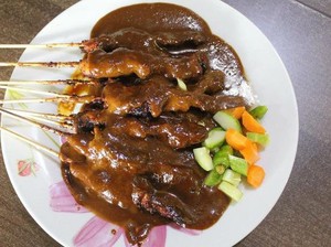 Serba-serbi Sate Madura: Sejarah hingga Resepnya