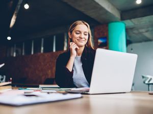 Apa Itu Announcement Text? Begini Jenis, Struktur, dan Contohnya