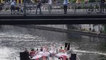 Tarian Balet Swan Lake Untuk Hibur Turis di Berlin