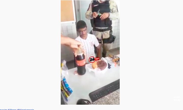 Tertangkap di Hari Ultah, Polisi Beri Kue hingga Cola untuk Pencuri Ini