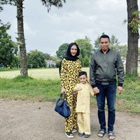 “Tak terasa sudah 13 bulan kami tinggal di UB 130 lembang,dalam rangka mendampingi suami yang berdinas di Sespim Lemdiklat Polri.Alhamdulillah, wasyukurillah....UB yg memberikan kenyamanan, ketenangan dan keberkahan,” demikian Uut menulis di unggahannya yang viral. Foto: Dok. Instagram @uutpermatasari